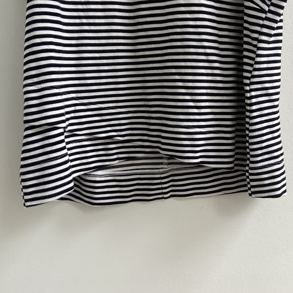 Banana Republic Hi Lo Skimmer Black White Stripe Top - Picture 3 of 6